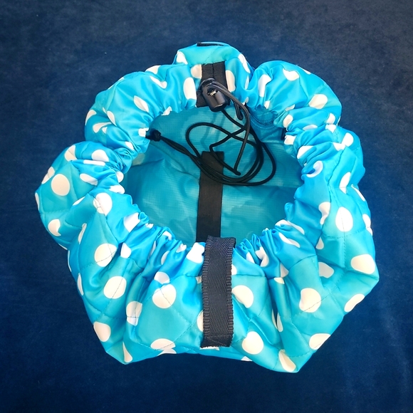 Light Blue and White Polka Dot Lay/N/Go Cosmetics Bag - Picture 2 of 10